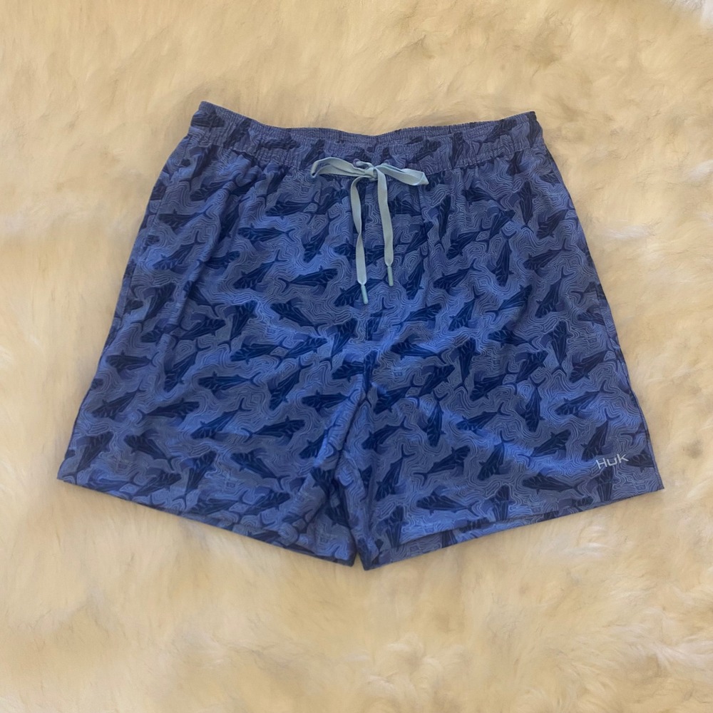 Huk Men's Volley Swim Trunks Shorts Size M Blue Shark Print  Pockets Beach‎